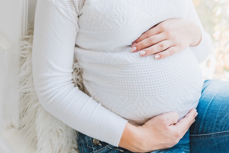A surrogate and nurse on planning for a surrogate birth during COVID-19