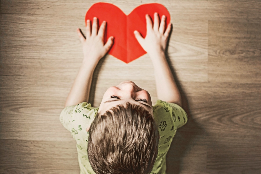 One heart expanding with love: Surrogacy for single people