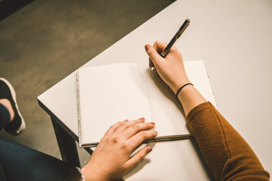 What should you include in your surrogacy agreement?